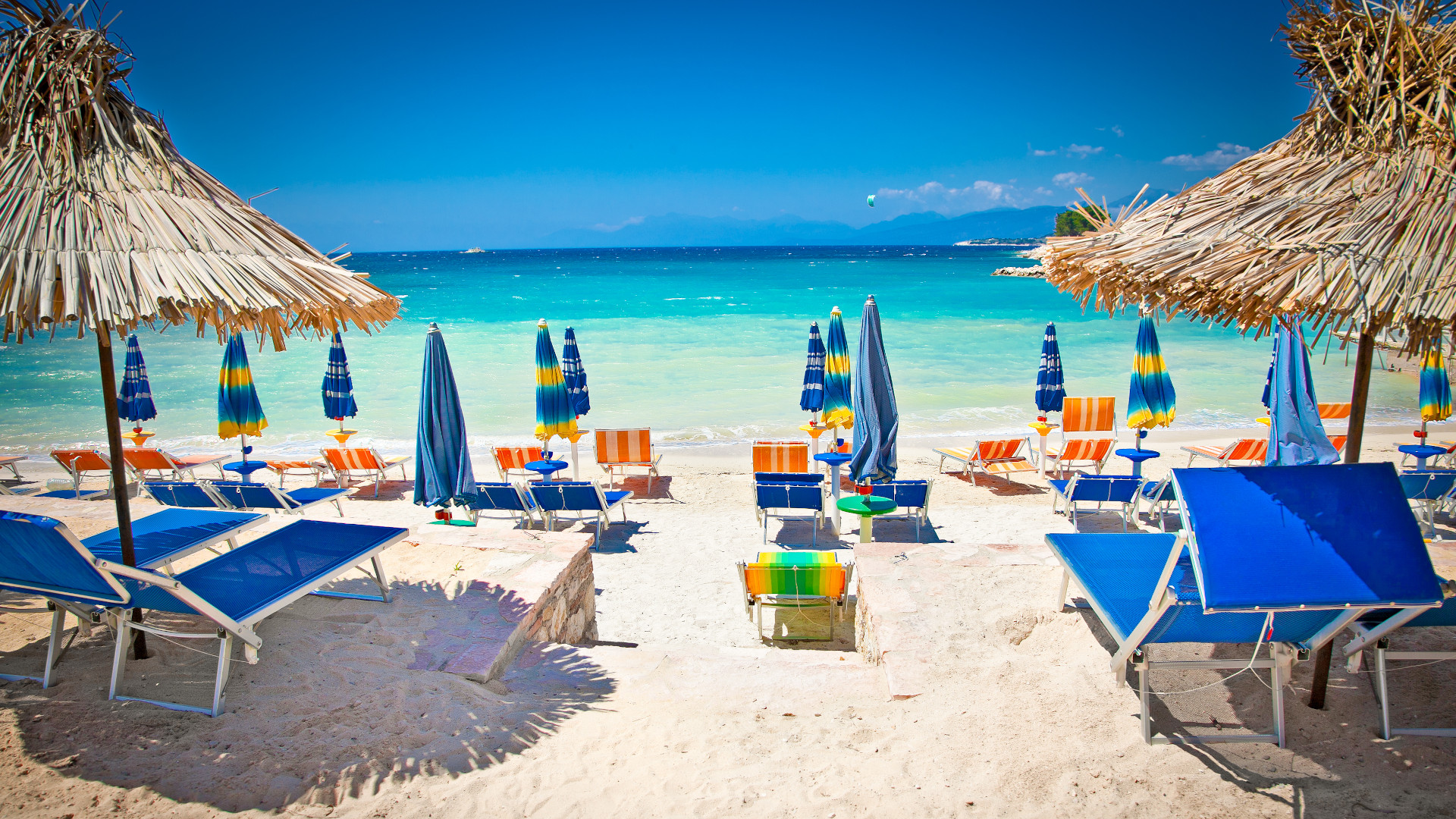 Albanijos saule galėsite mėgautis tiek keliautojams pritaikytuose, tiek laukiniuose paplūdimiuose